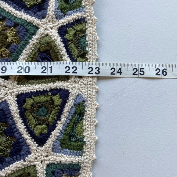 Vintage Y2K Granny Square Cardigan Sweater Crocheted M Petite Boho Cottagecore - Picture 9 of 9